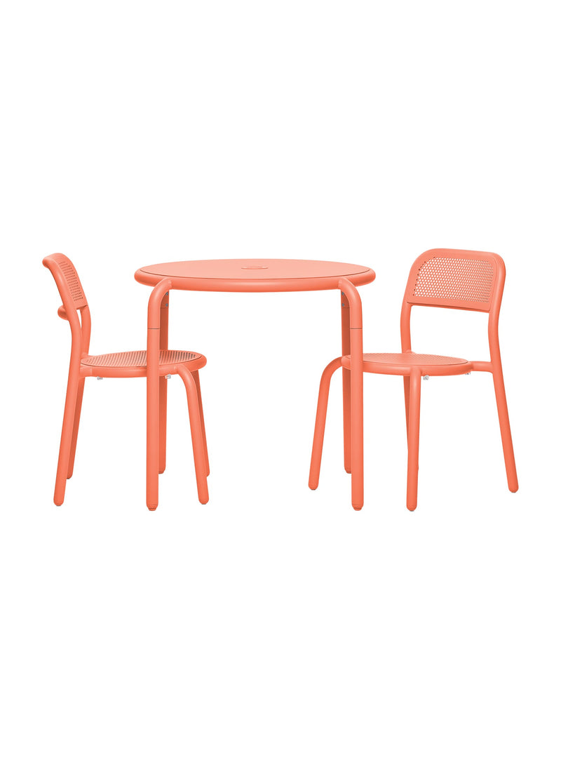 Fatboy Toní Bistreau Outdoor Aluminum Round Table + Two Chairs in Tangerine
