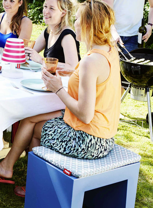 With the Fatboy Concrete Pillow, you can quickly transform your seat into an ultra comfortable stool.