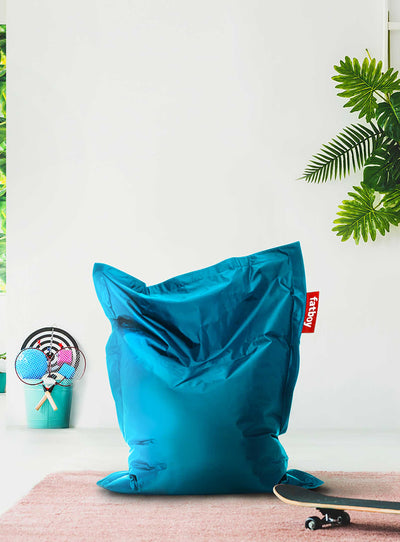 Experience the ultimate comfort in Canada with Fatboy Junior children's bean bag, designed to provide your kids with the iconic Fatboy lounge experience. This indestructibly strong and washable bean bag is available in a wide range of colors, making it a perfect fit for any kid's room.