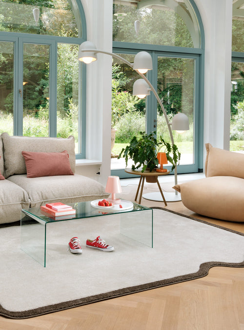 With its generous size and unexpected shape, Not Straight Grand turns a calm rug into a statement with subtle sculptural flair.