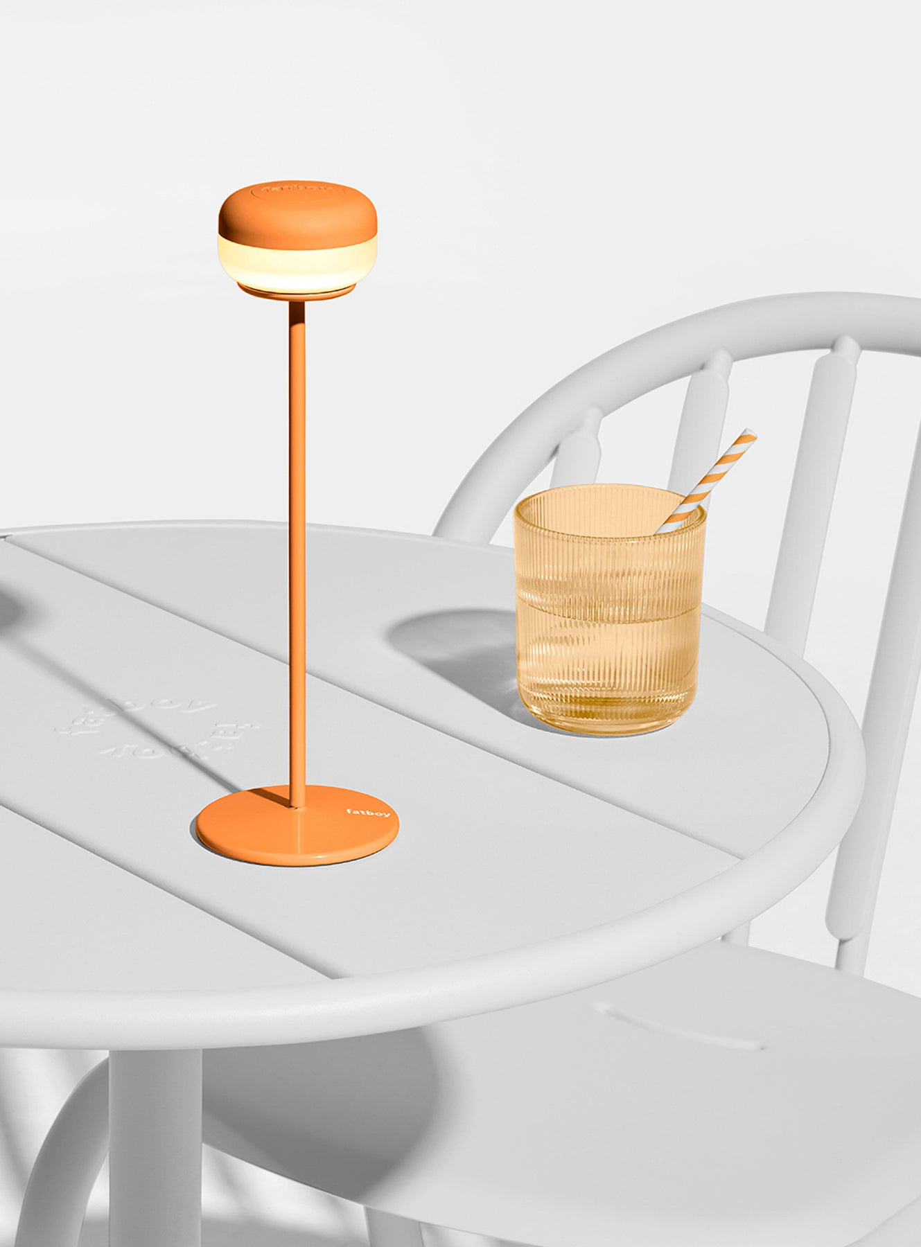 Chapoo Light Cheerio LED Table Lamp: Modern & Versatile – Fatboy Canada