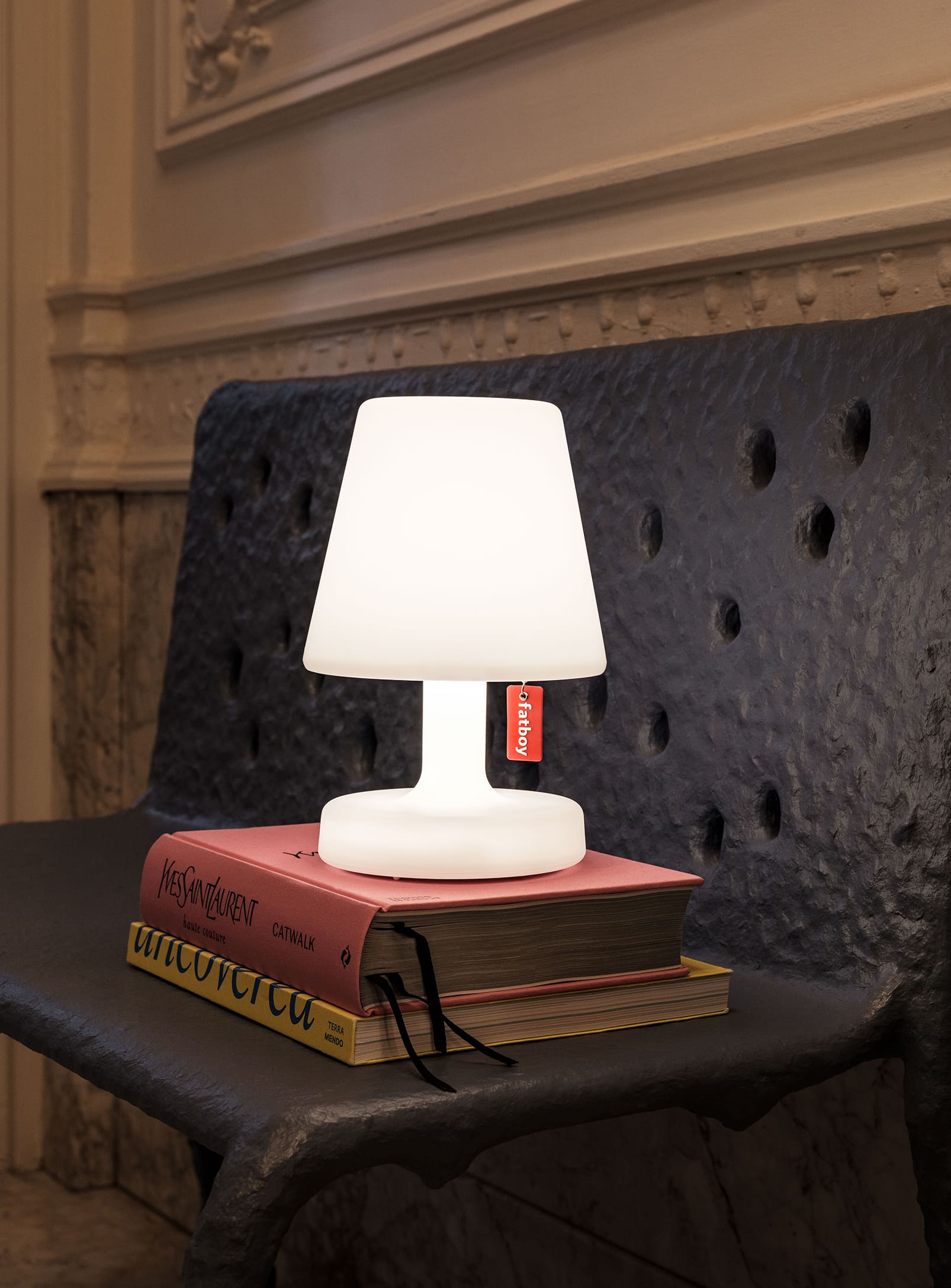 Brighten every room with Edison the Petit, Fatboy’s iconic dimmable white lamp.