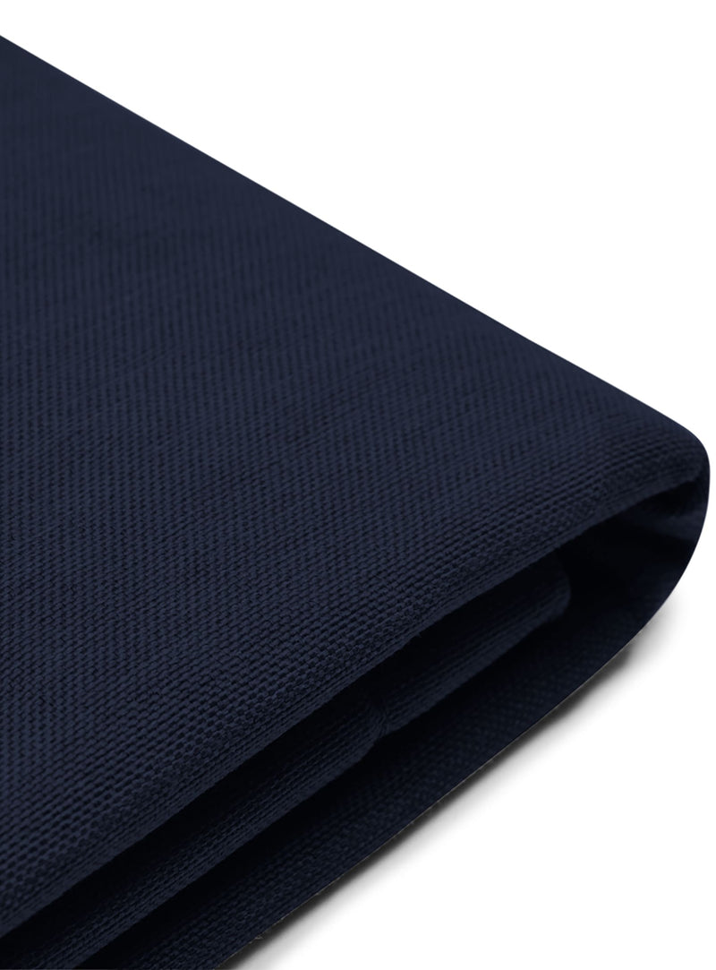 Slim Olefin outfit in dark ocean color.