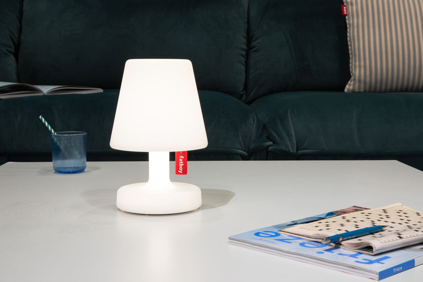 Fatboy Edison the Petit: Portable, rechargeable LED lamp with adjustable brightness, perfect for creating cozy ambiance indoors or outdoors.