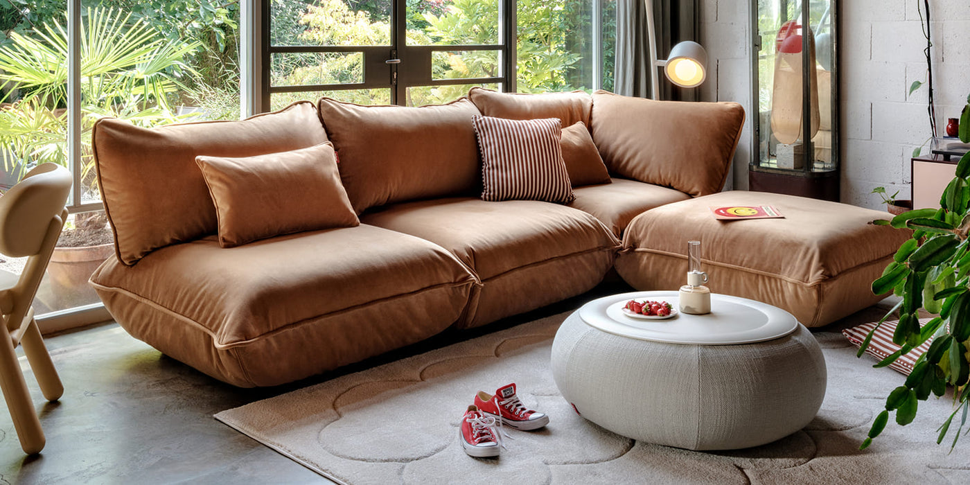 Sumo Sofa by Fatboy in a modern living room: oversized cushions, iconic design, and ultra-comfortable lounge seating for everyday life indoors.