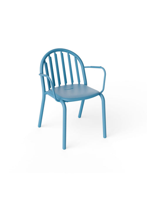 Fred's Armchair in wave blue color by Fatboy – modern aluminum outdoor chair, UV-resistant, stackable, durable, perfect for patios and gardens.