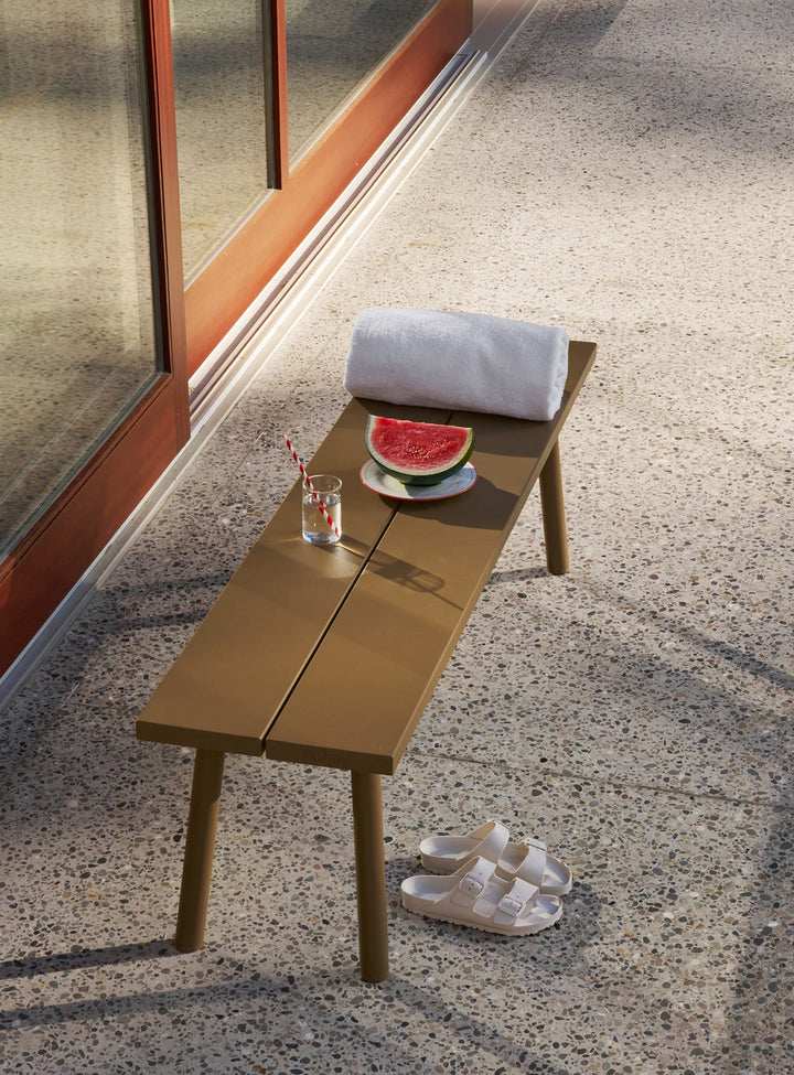 家具 FRED Fred's Bench: Outdoor Design Bench – Fatboy Canada