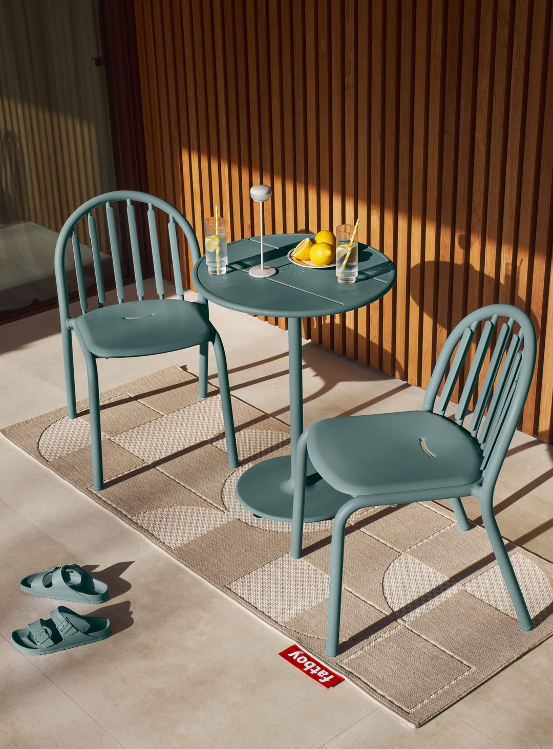 Fred's Bistro Set: Outdoor Table & Chairs – Fatboy Canada