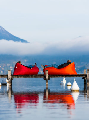 Durable and stylish, Fatboy Lamzac resists water, dirt, and UV rays, ensuring long-lasting relaxation for every outdoor occasion.