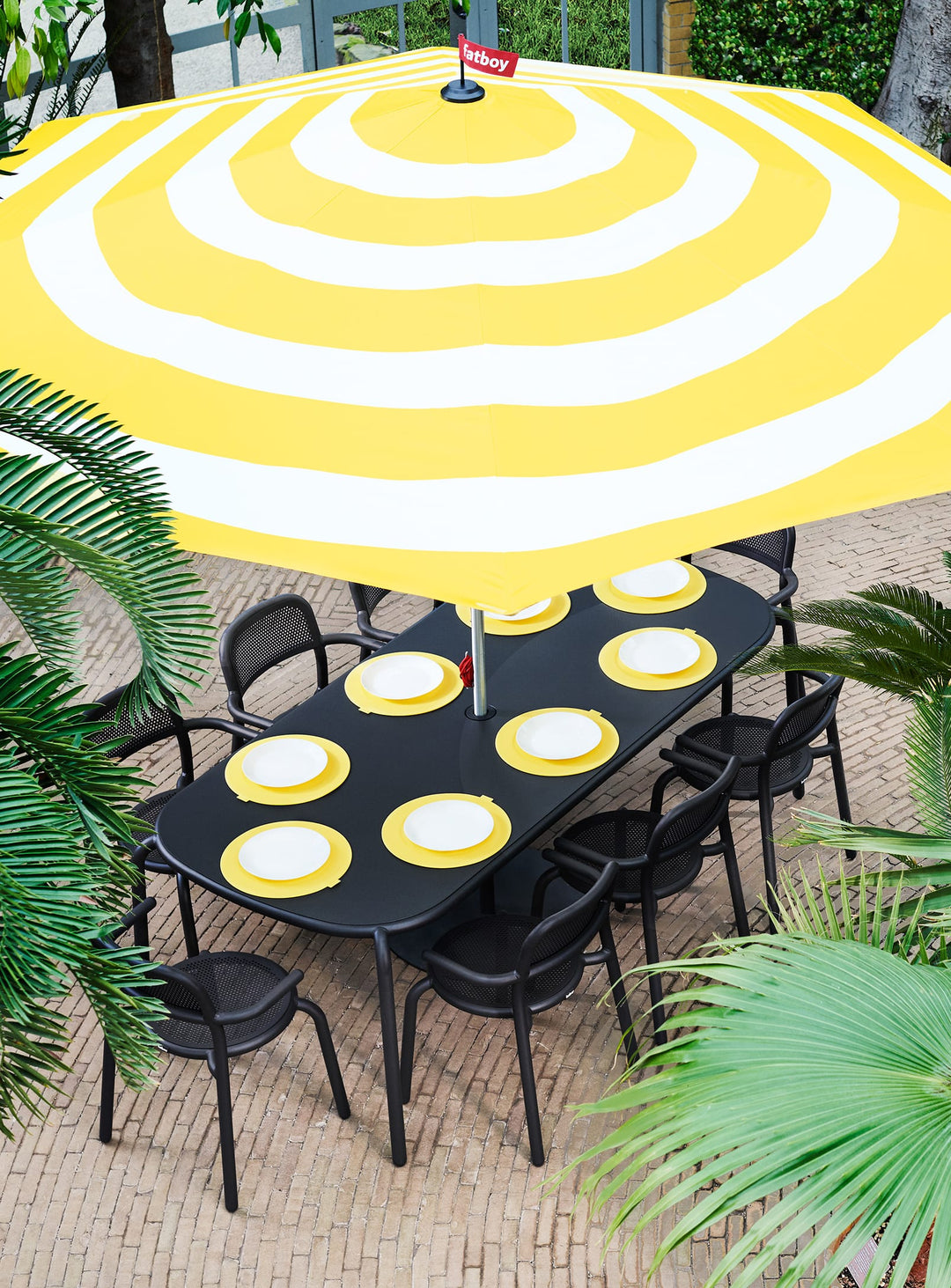 Toní Tablo: Outdoor Dining Table for 8 – Fatboy Canada