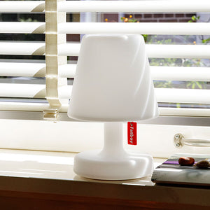  Edison the Petit, its rounded corners make it friendly and approachable, the bright white polypropylene hood gives a pleasant light in various settings.