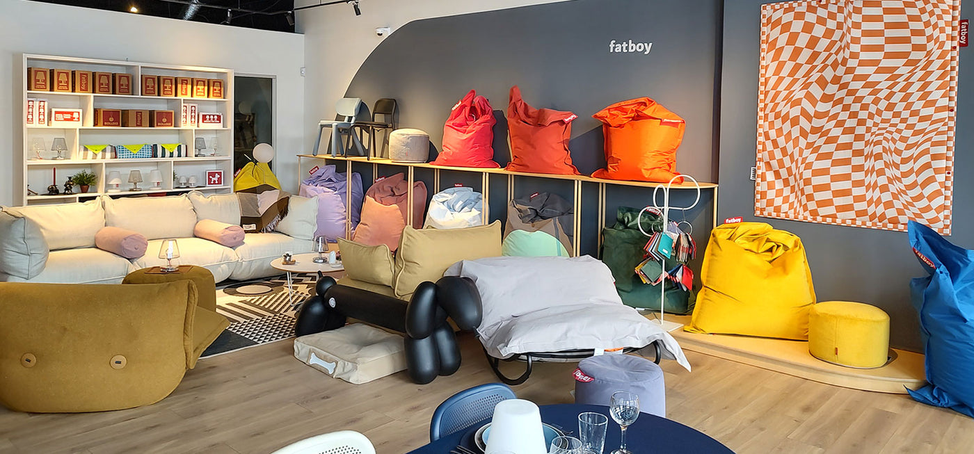 Visit the Fatboy store in Montreal. To make your purchases on site or to pick up your orders. Payments by debit or credit card only. Discover all our fabrics and beanbags, our lighting fixtures and get advice on your future Paletti outdoor set or Toní dining table.
