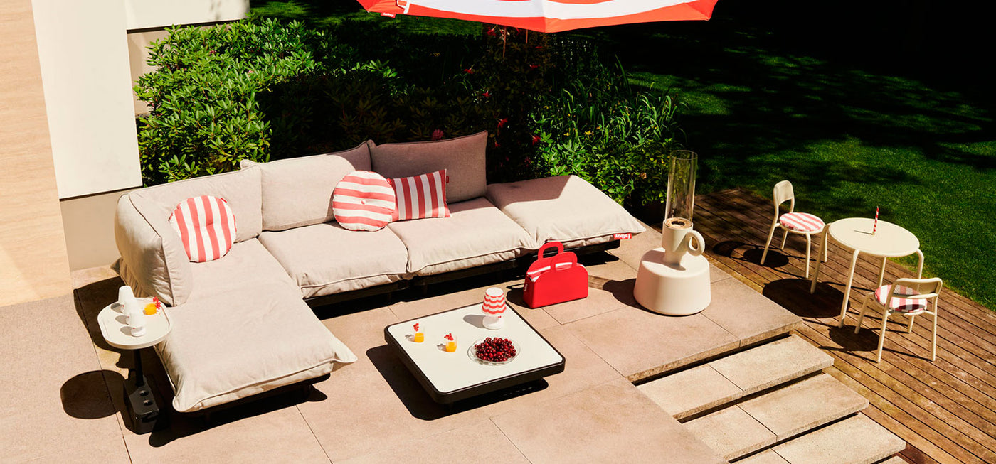 Paletti Outdoor Modular Lounge by Fatboy. . The covers are available in different colors, all made of high  quality fabric. Thanks to that, Paletti is water and dirt repellent, stain-resistant and UV-resistant.
