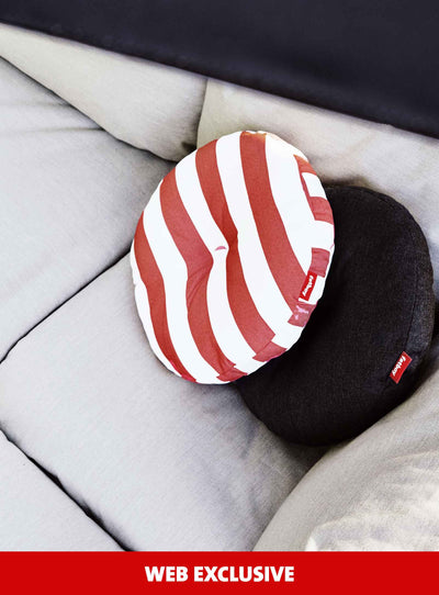 Use the comfortable Fatboy Circle Pillow to beautify your outdoors, or bring it indoors too.