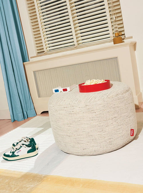 Fatboy Point Large Mingle is an island of relaxation. This oversized pouf is surprisingly comfortable. What’s more, it’s  always there for your snacks, drinks, friends and - very importantly - your feet.